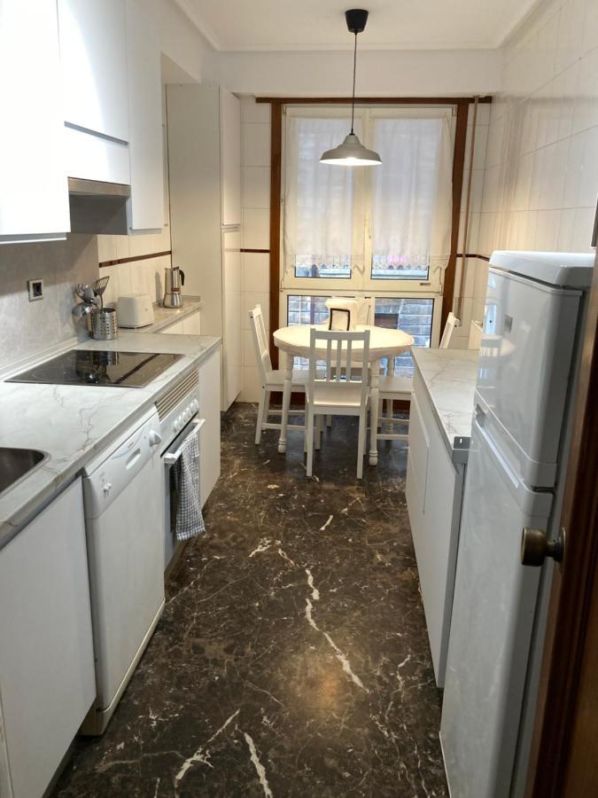 Angeles Sorazu - Ongi Etorri Apartman Zumaia Kültér fotó